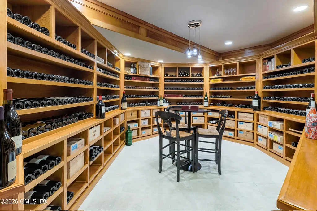 20 Oak Street Greenwich CT 06831