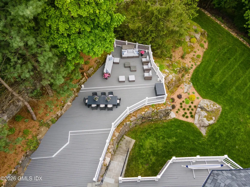 20 Oak Street Greenwich CT 06831