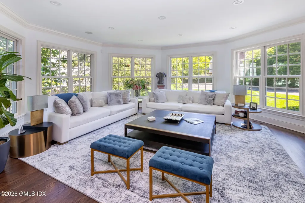 20 Oak Street Greenwich CT 06831