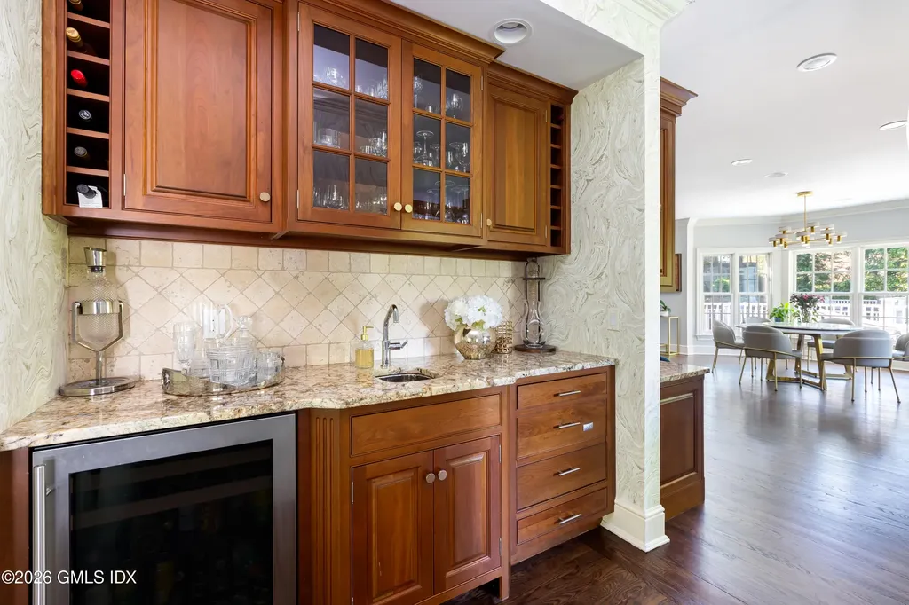 20 Oak Street Greenwich CT 06831