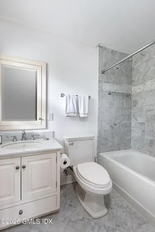 20 Oak Street Greenwich CT 06831