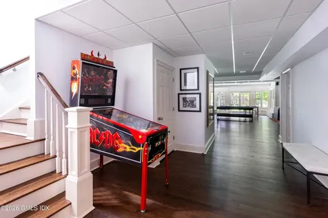 20 Oak Street Greenwich CT 06831
