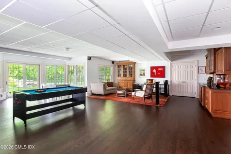 20 Oak Street Greenwich CT 06831