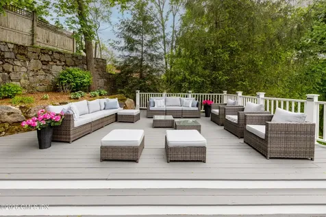 20 Oak Street Greenwich CT 06831