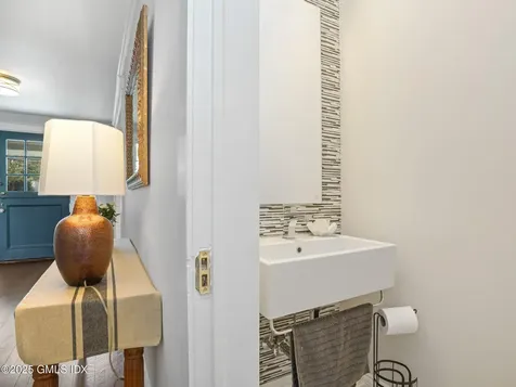 60 Lockwood Avenue Old Greenwich CT 06870