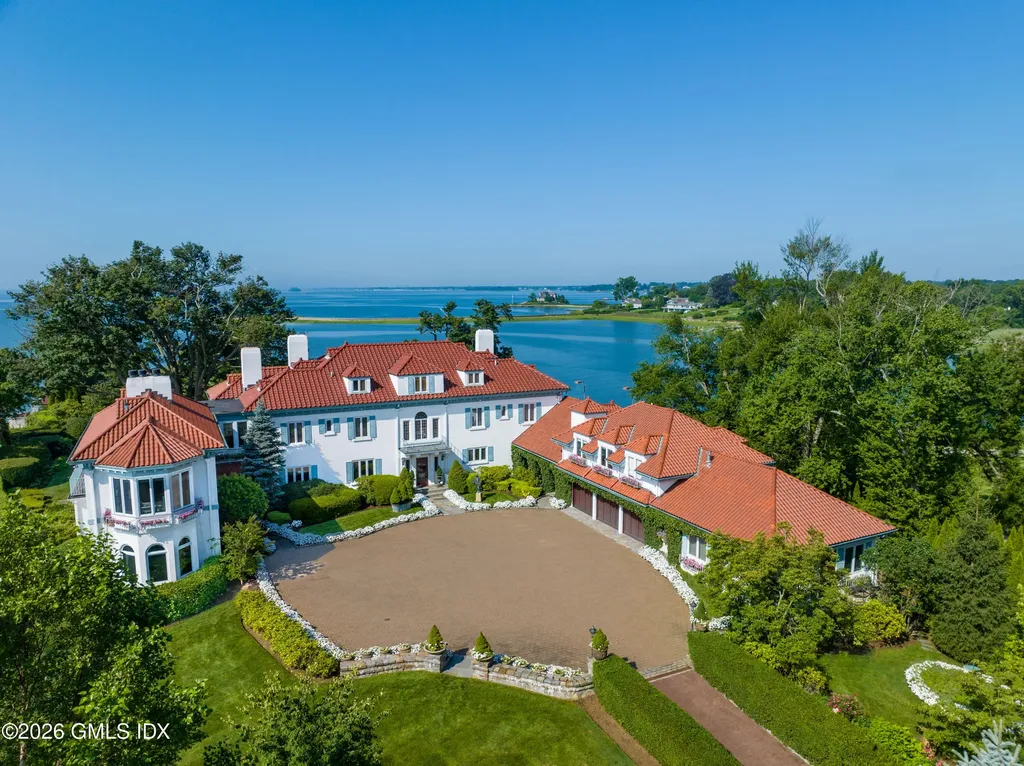 108 Cedar Cliff Road Riverside CT 06878