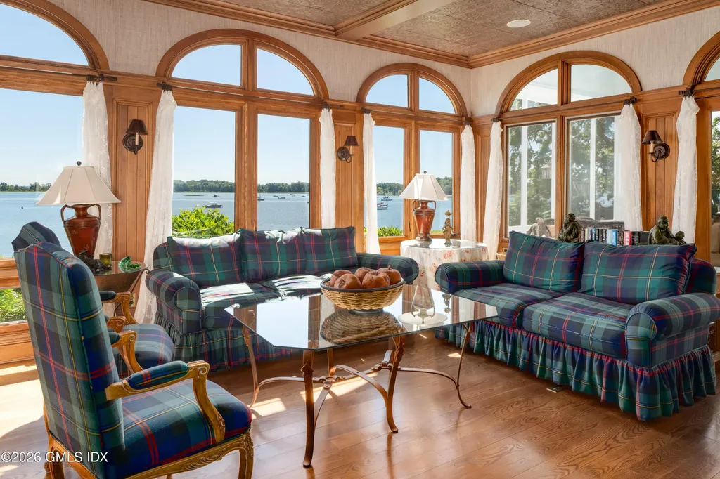 108 Cedar Cliff Road Riverside CT 06878