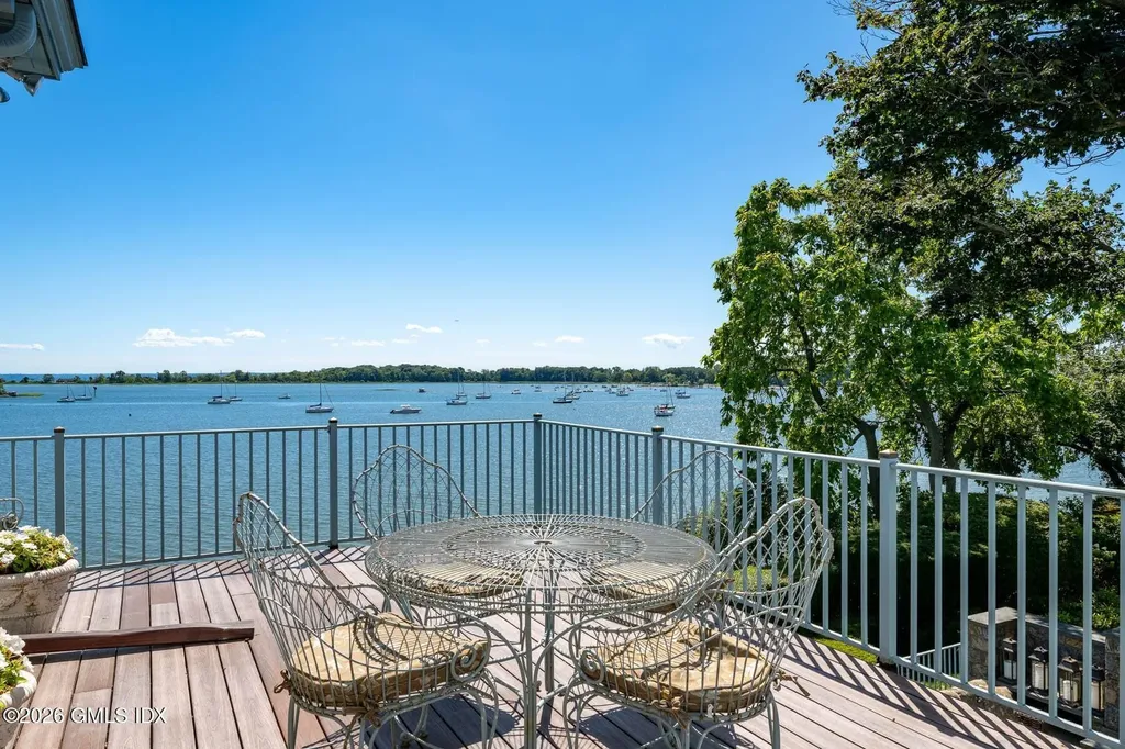 108 Cedar Cliff Road Riverside CT 06878
