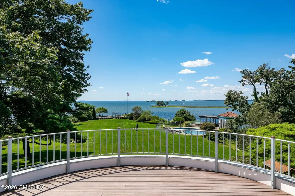 108 Cedar Cliff Road Riverside CT 06878