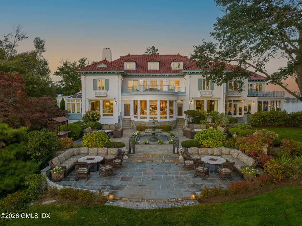 108 Cedar Cliff Road Riverside CT 06878