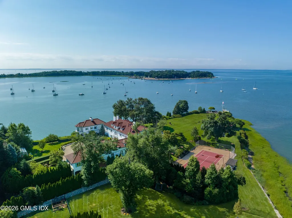 108 Cedar Cliff Road Riverside CT 06878