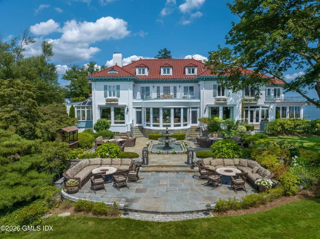 108 Cedar Cliff Road Riverside CT 06878