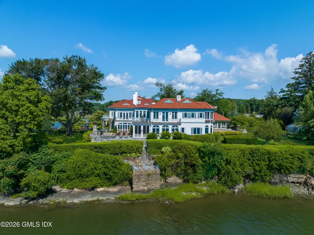 108 Cedar Cliff Road Riverside CT 06878
