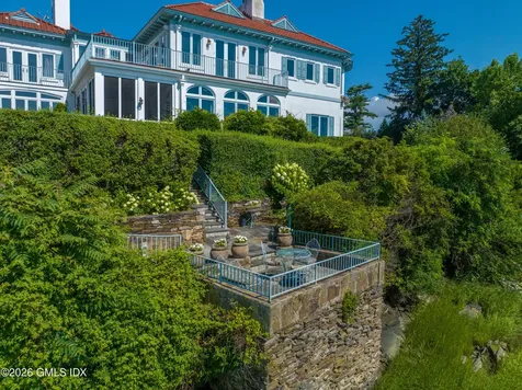 108 Cedar Cliff Road Riverside CT 06878