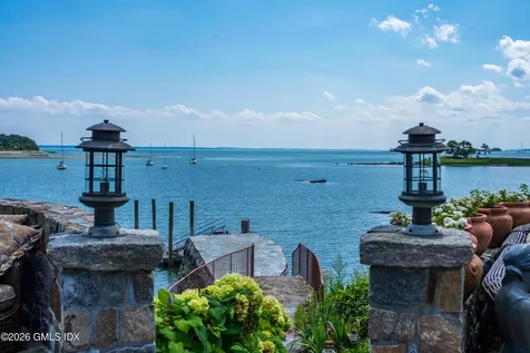 108 Cedar Cliff Road Riverside CT 06878