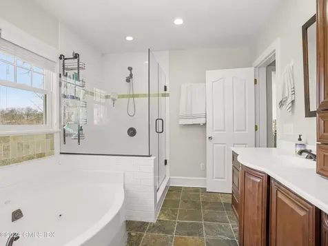52 Hunt Terrace Greenwich CT 06831