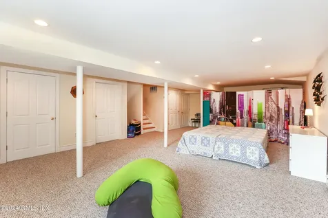 52 Hunt Terrace Greenwich CT 06831