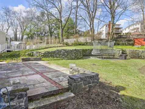 52 Hunt Terrace Greenwich CT 06831
