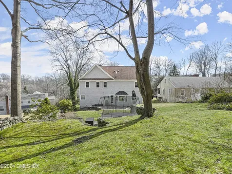 52 Hunt Terrace Greenwich CT 06831