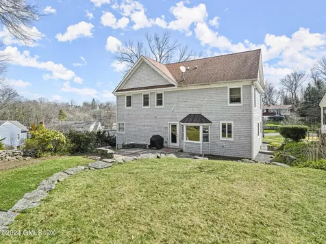 52 Hunt Terrace Greenwich CT 06831