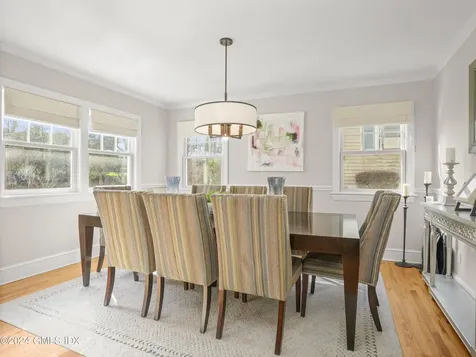 52 Hunt Terrace Greenwich CT 06831