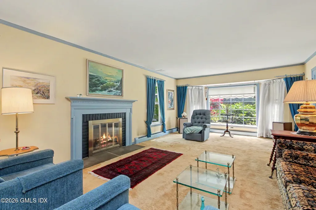 45 Carriage Drive Stamford CT 06902