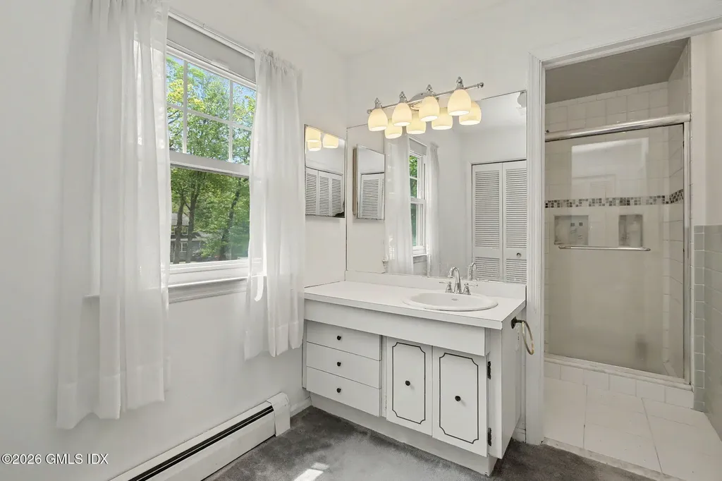 45 Carriage Drive Stamford CT 06902