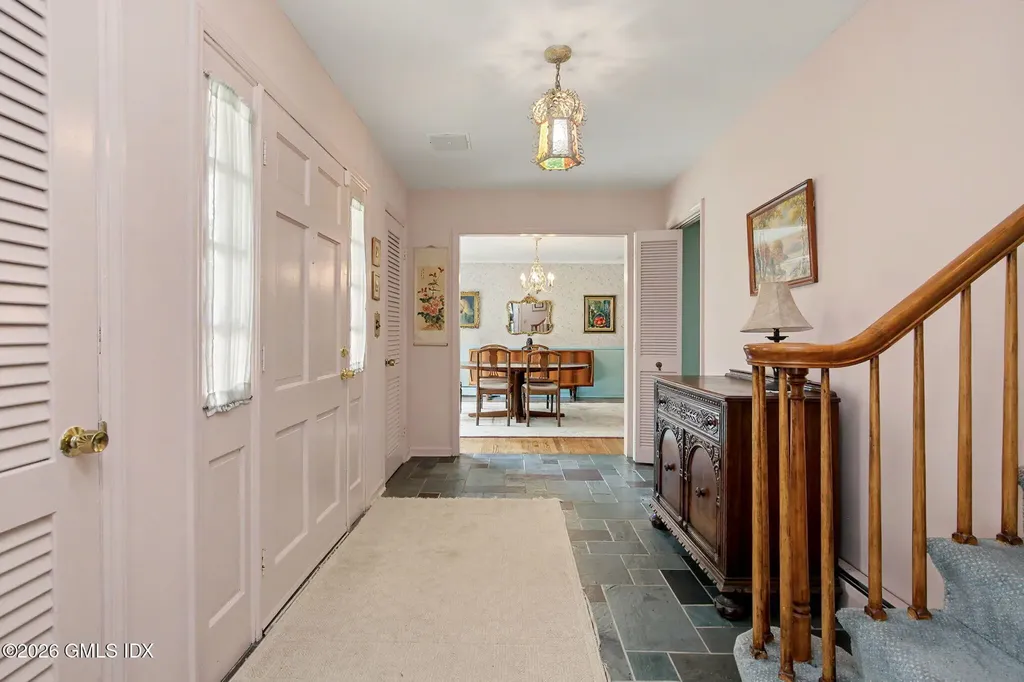 45 Carriage Drive South Stamford CT 06902