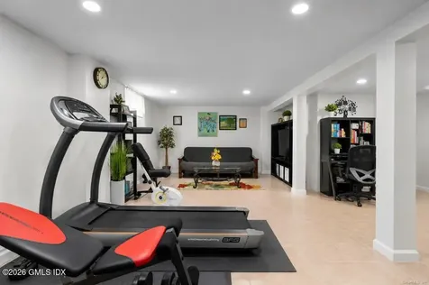 6 Jersey Lane Norwalk CT 06851