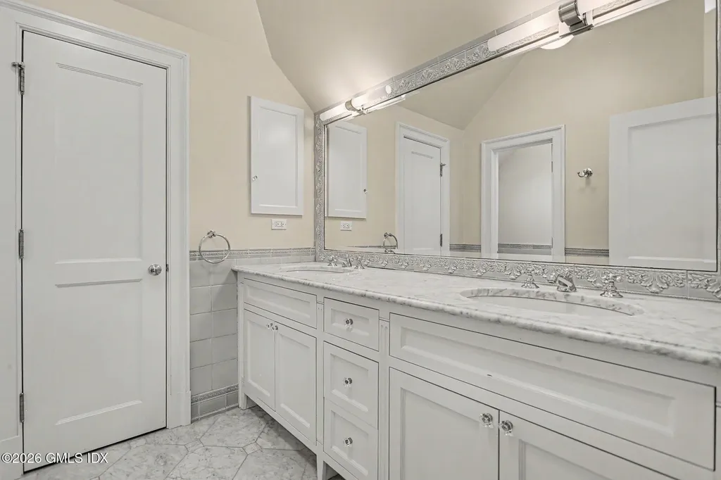 55 Calhoun Drive Greenwich CT 06831