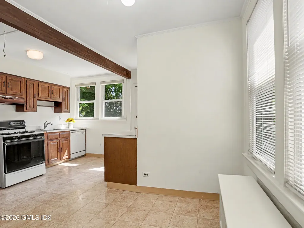 33 Sound Beach Avenue Old Greenwich CT 06870