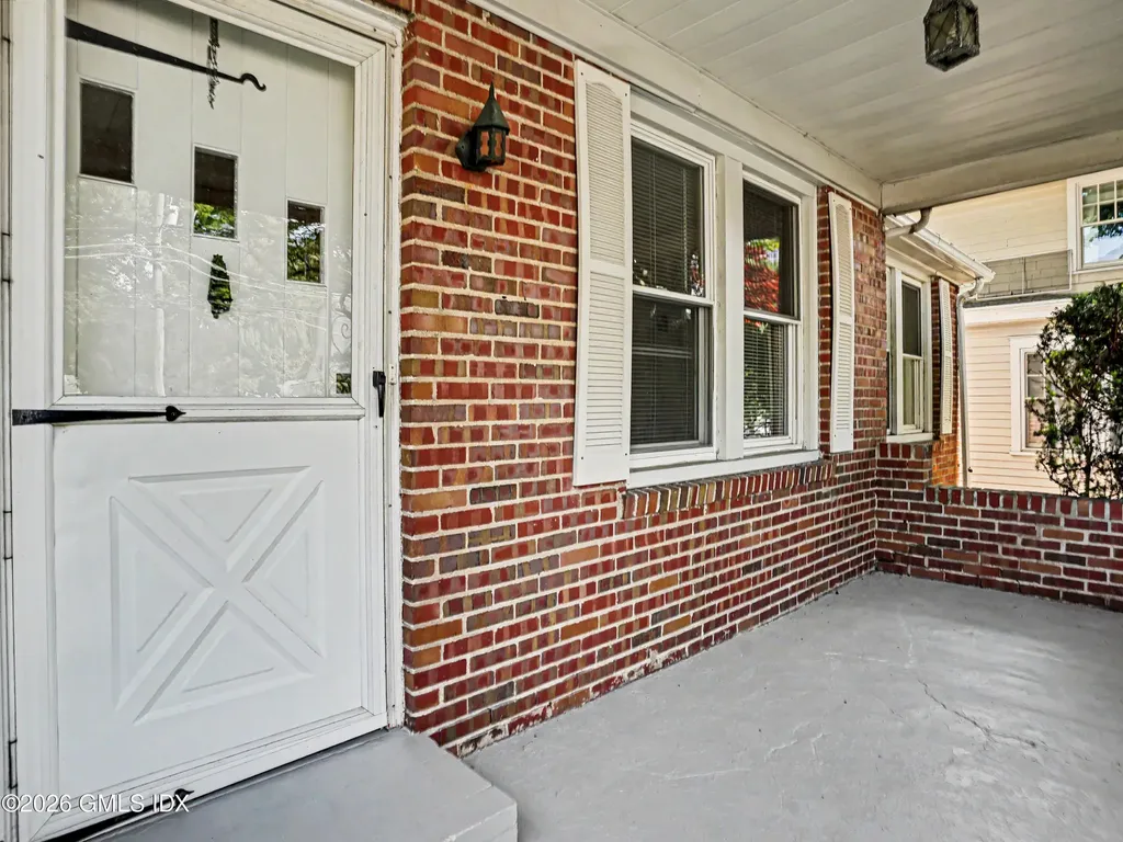33 Sound Beach Avenue Old Greenwich CT 06870