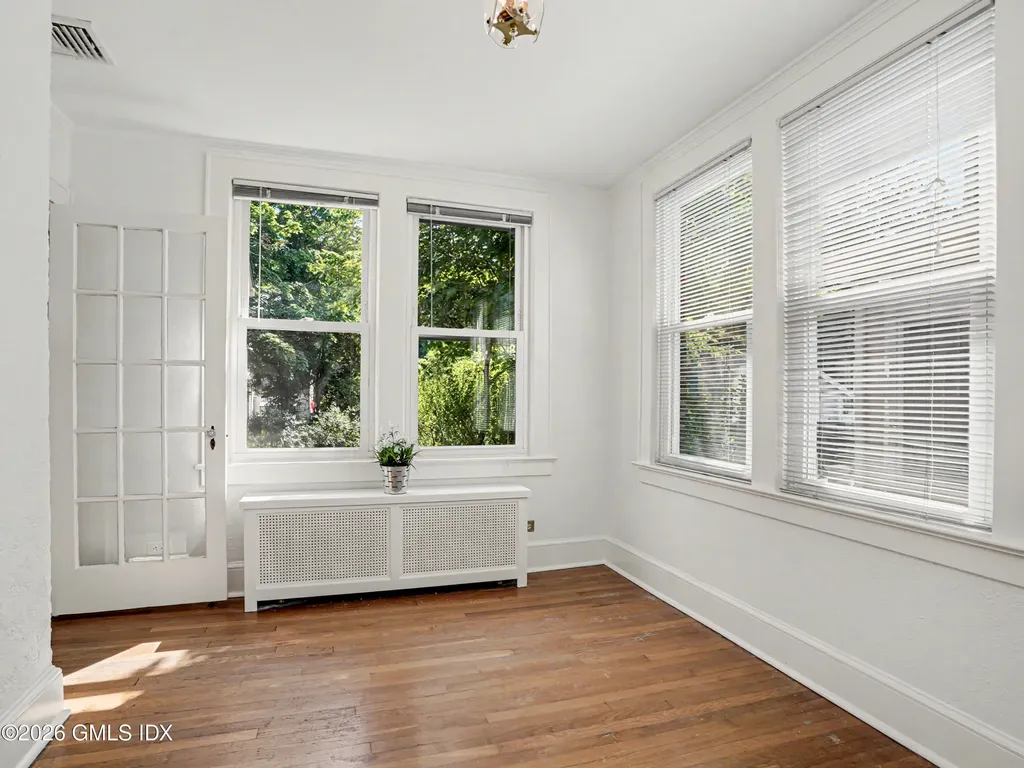 33 Sound Beach Avenue Old Greenwich CT 06870