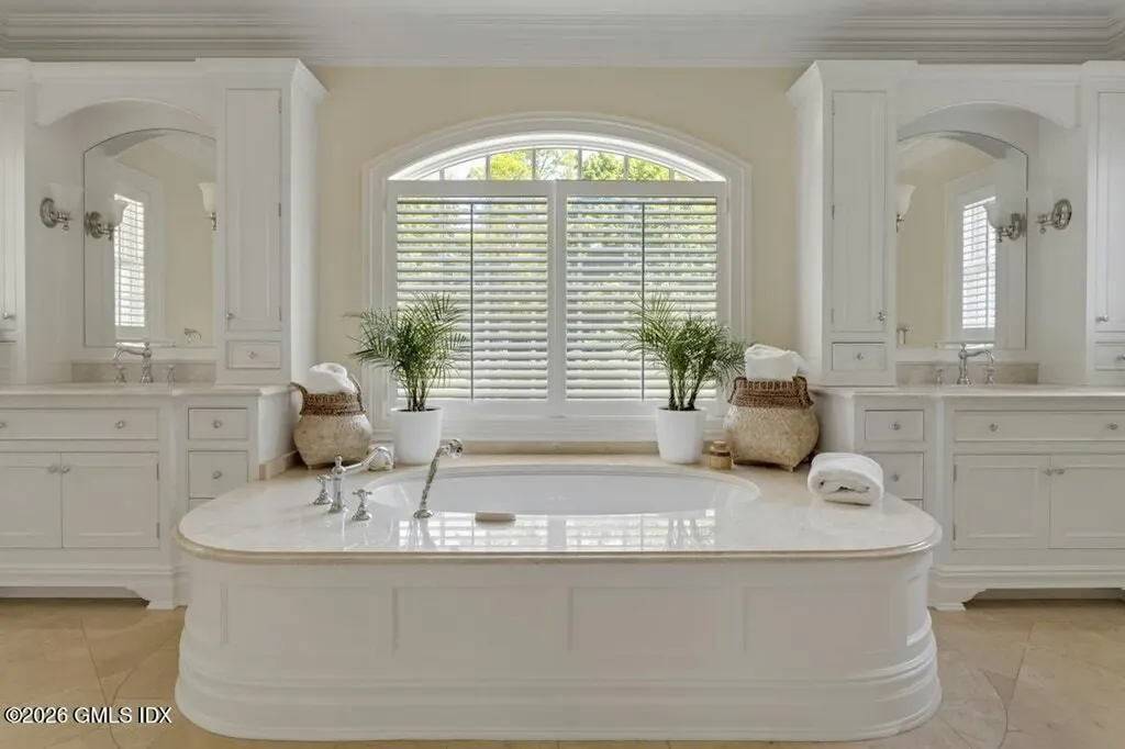 33 Boulder Brook Road Greenwich CT 06830