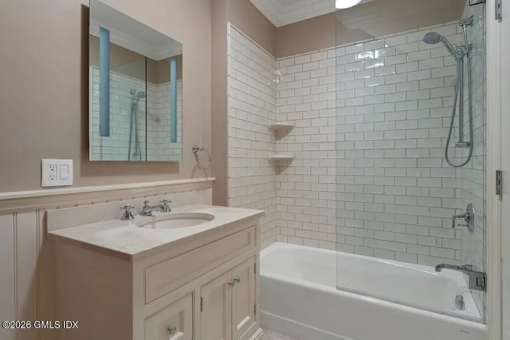 33 Boulder Brook Road Greenwich CT 06830
