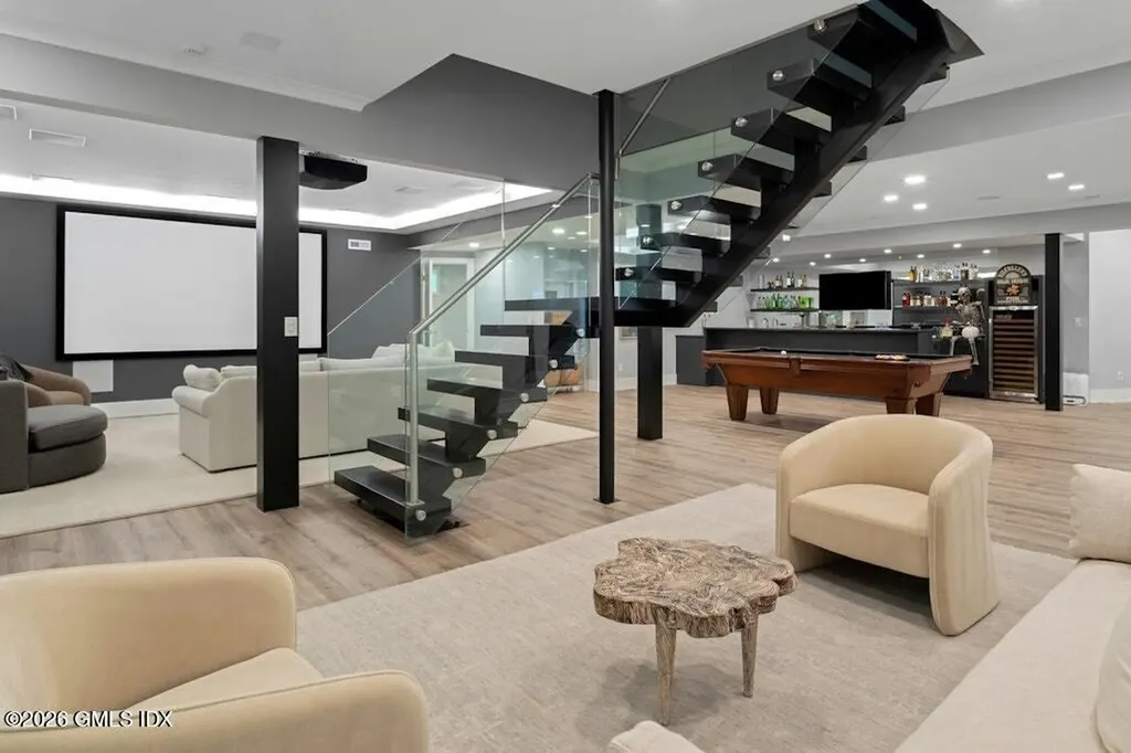 33 Boulder Brook Road Greenwich CT 06830