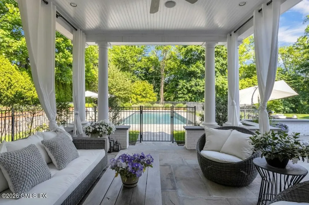 33 Boulder Brook Road Greenwich CT 06830