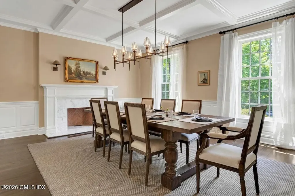 33 Boulder Brook Road Greenwich CT 06830