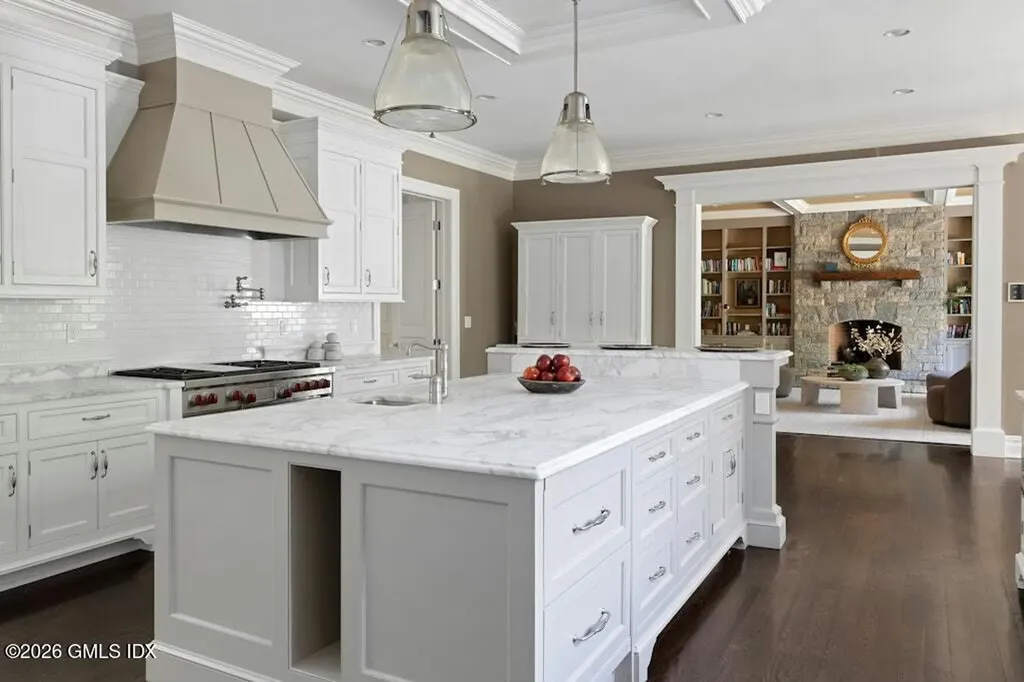33 Boulder Brook Road Greenwich CT 06830