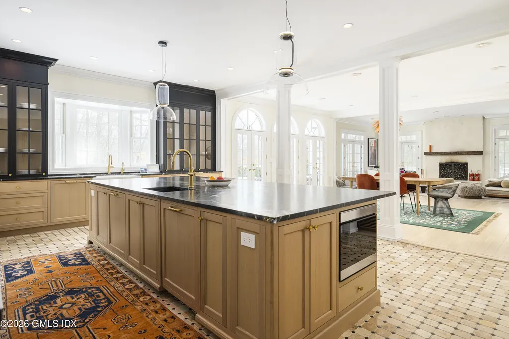 74 Rock Maple Road Greenwich CT 06830