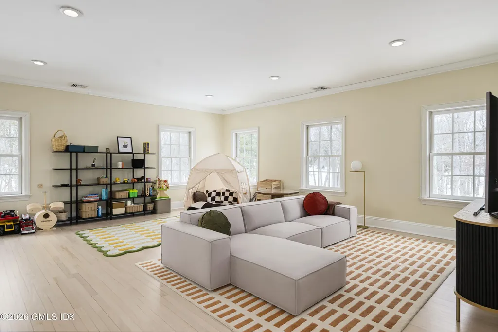 74 Rock Maple Road Greenwich CT 06830