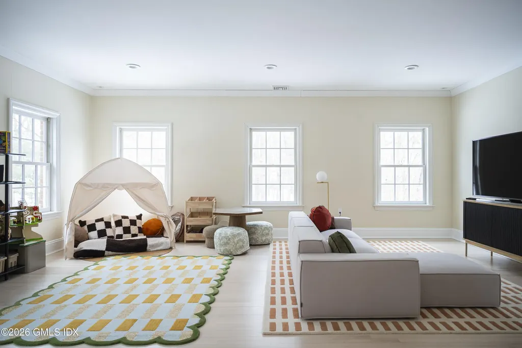 74 Rock Maple Road Greenwich CT 06830