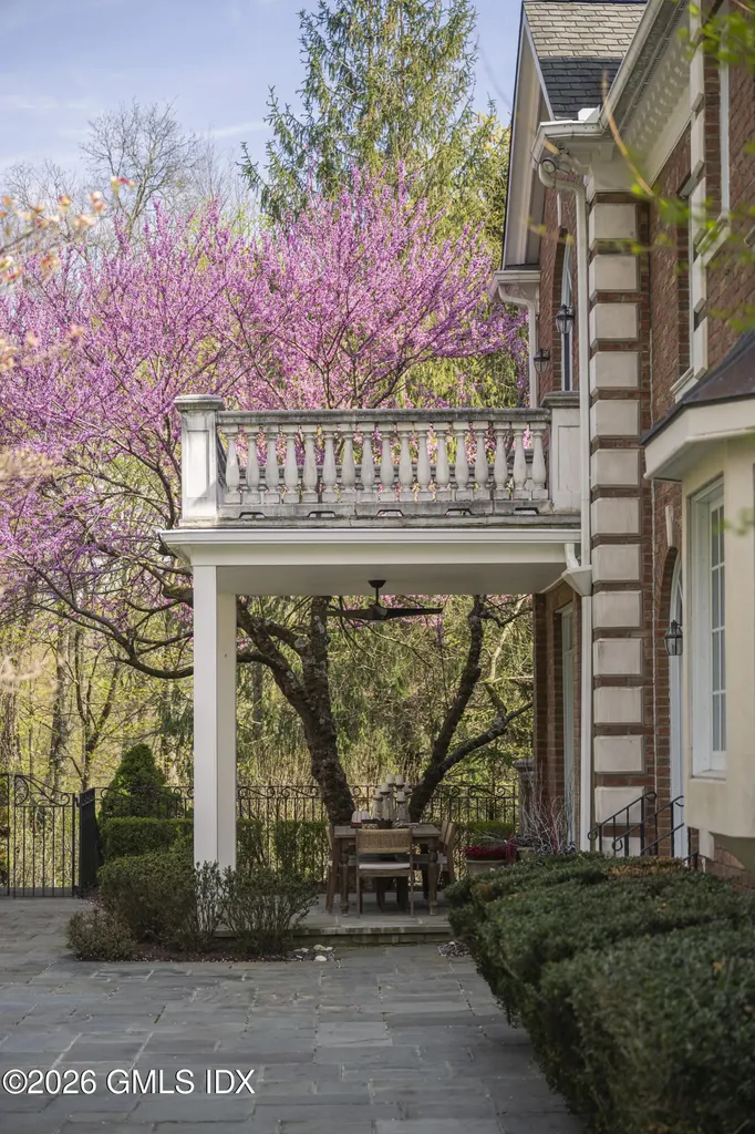 74 Rock Maple Road Greenwich CT 06830