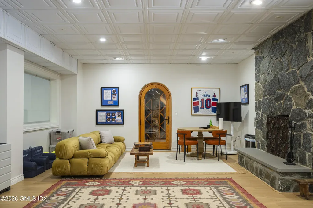 74 Rock Maple Road Greenwich CT 06830