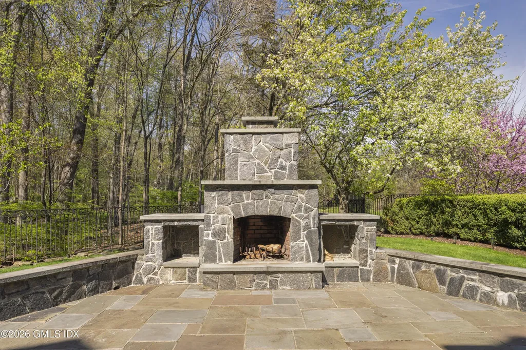 74 Rock Maple Road Greenwich CT 06830