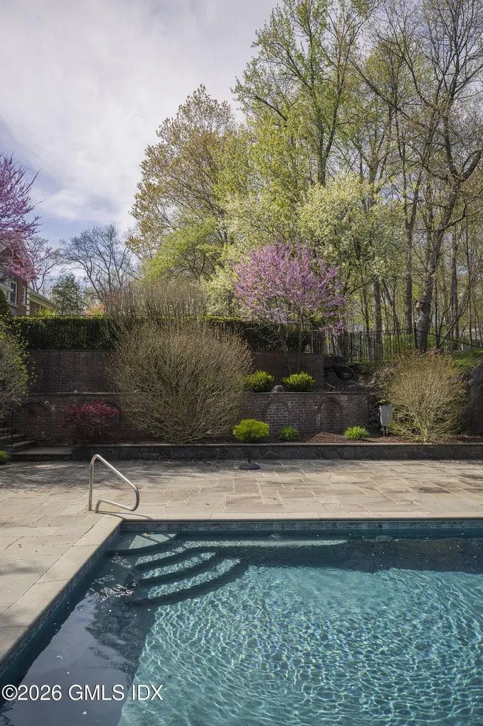 74 Rock Maple Road Greenwich CT 06830