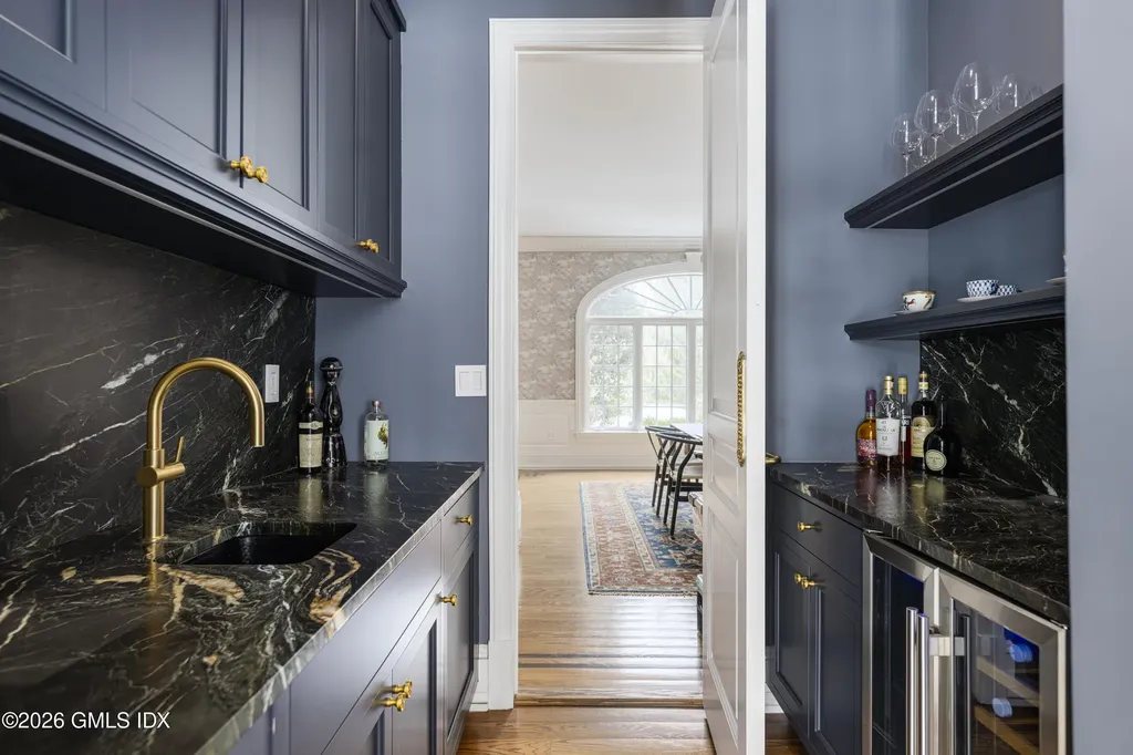74 Rock Maple Road Greenwich CT 06830