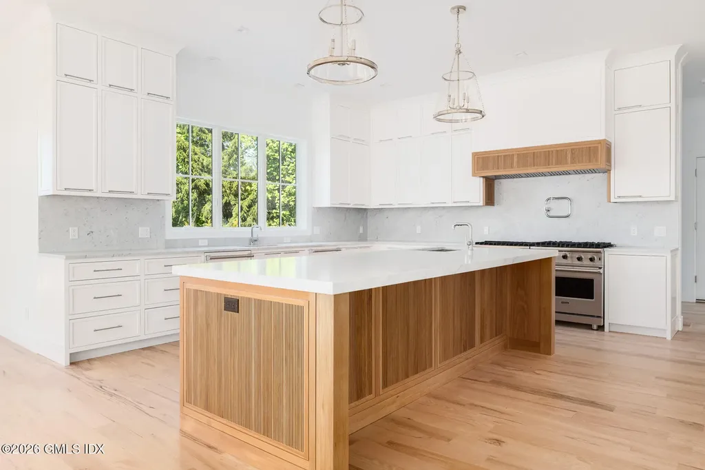 68 Dearfield Drive Greenwich CT 06831