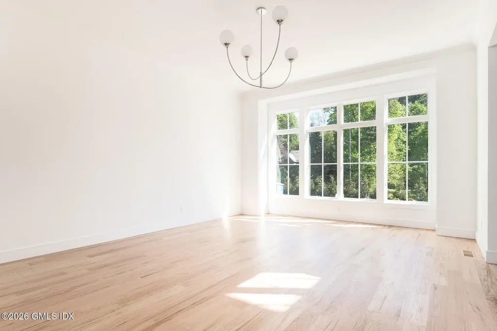 68 Dearfield Drive Greenwich CT 06831