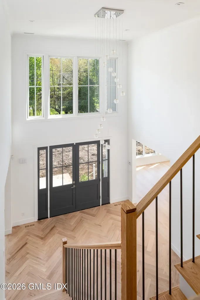 68 Dearfield Drive Greenwich CT 06831